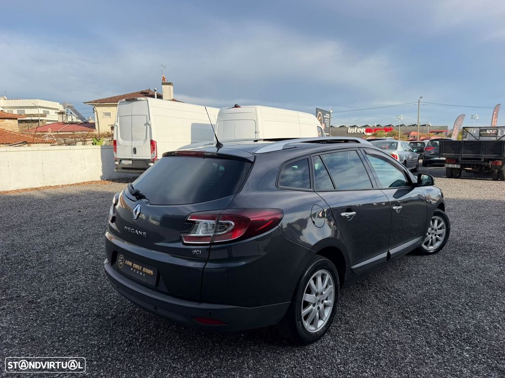 Renault Mégane Sport Tourer 1.5 dCi Dynamique - 4