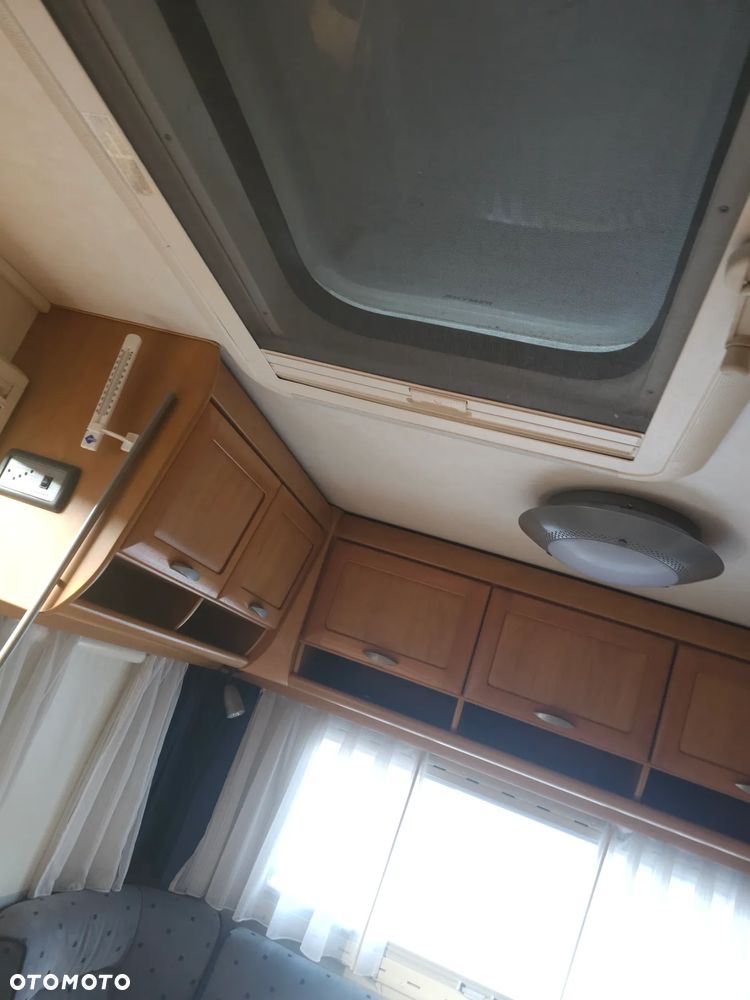 Hymer-Eriba Nova Swing 462A - 28