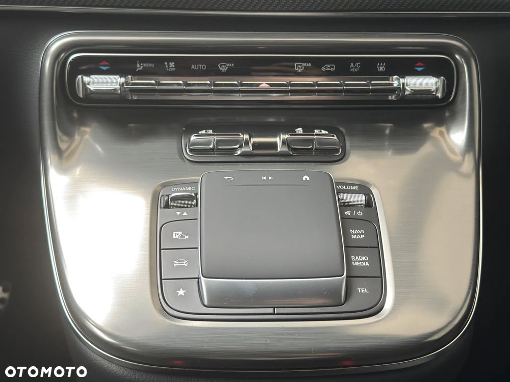 Mercedes-Benz Klasa V 300 d 4-Matic Exclusive 9G-Tronic (d³ugi) - 17