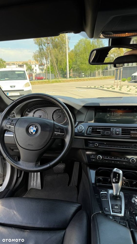 BMW Seria 5 520i - 12