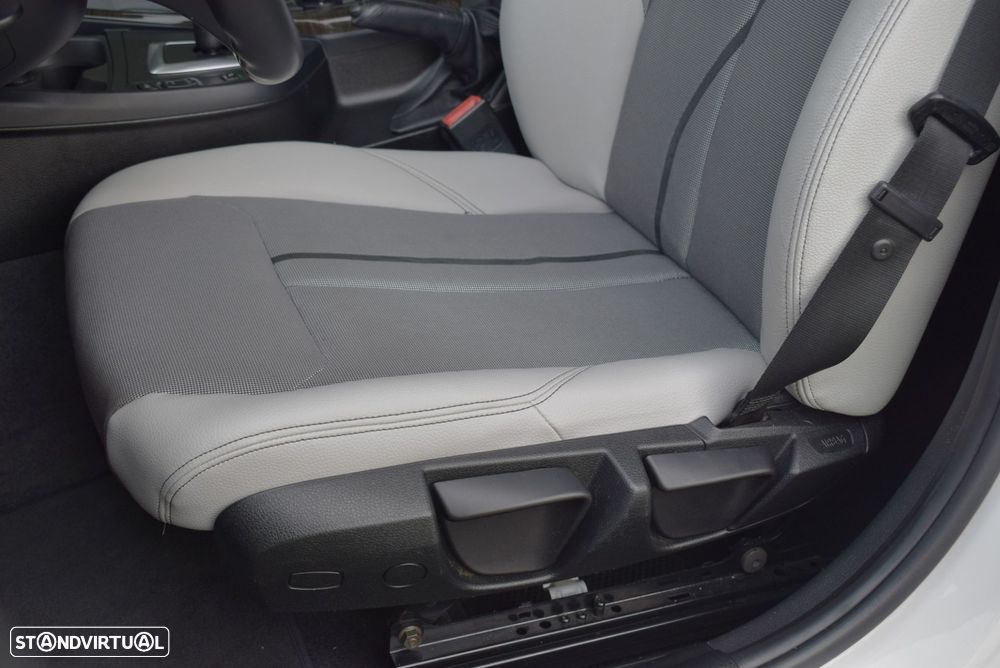 BMW 116 dA Line Urban - 41