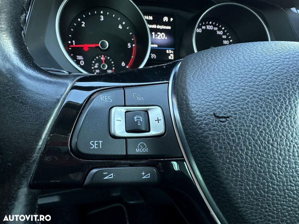 Volkswagen Tiguan - 20