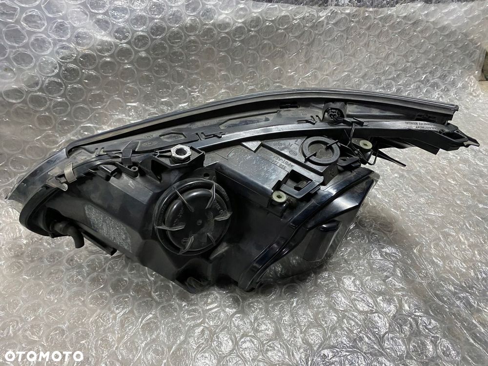 LAMPA PRAWA XENON BMW 5 E60 7160194 - 7