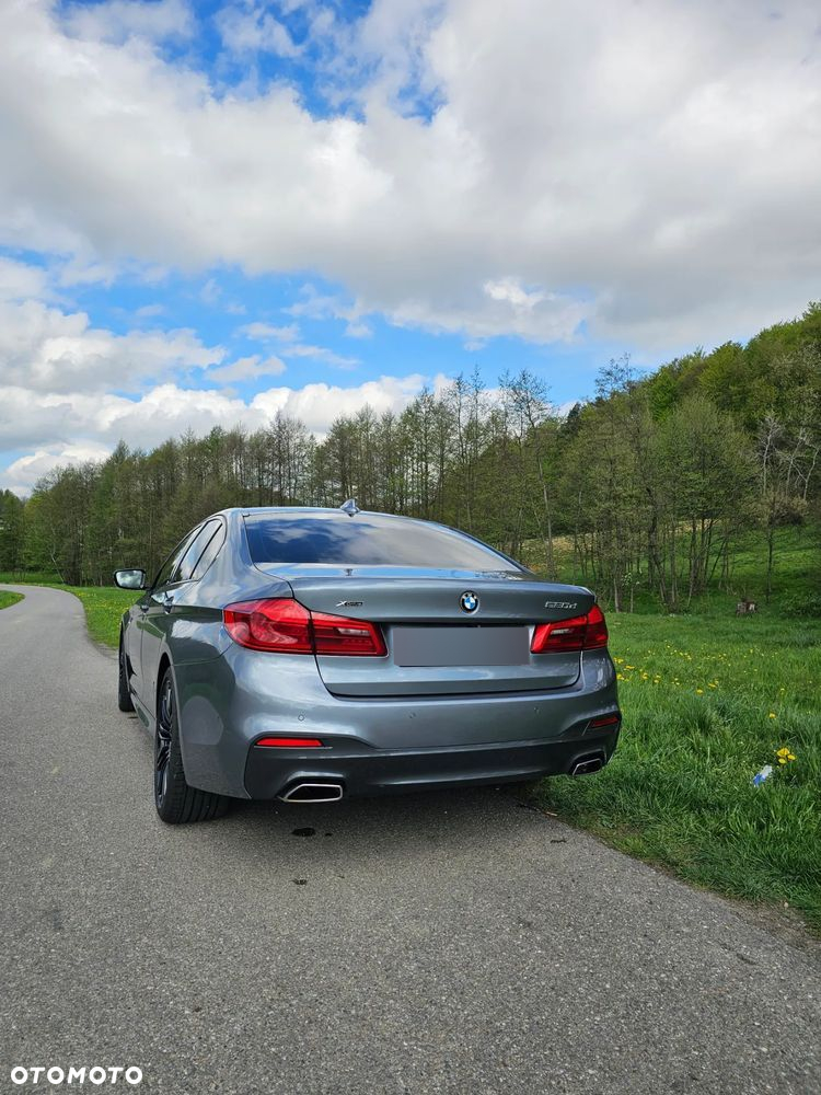 BMW Seria 5 520d xDrive Sport - 16