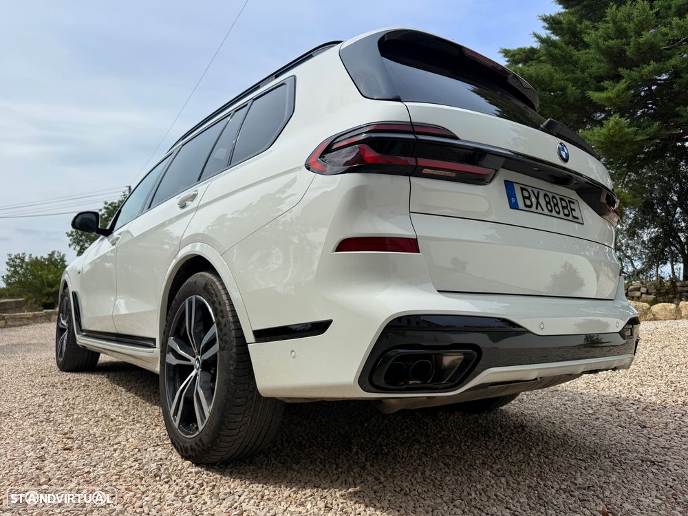 BMW X7 40 i xDrive Pack M Desportivo - 7