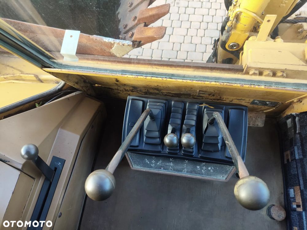 Caterpillar 428B , KOPARKO-ŁADOWARKA  , NOWE OPONY , Z FIRMY PAŃSTWOWEJ , STAN SUPER - 31