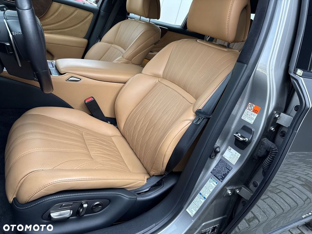 Lexus LS - 16