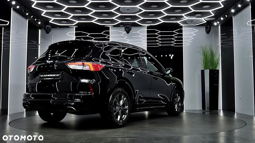 Ford Kuga 1.5 EcoBoost FWD ST-Line - 9