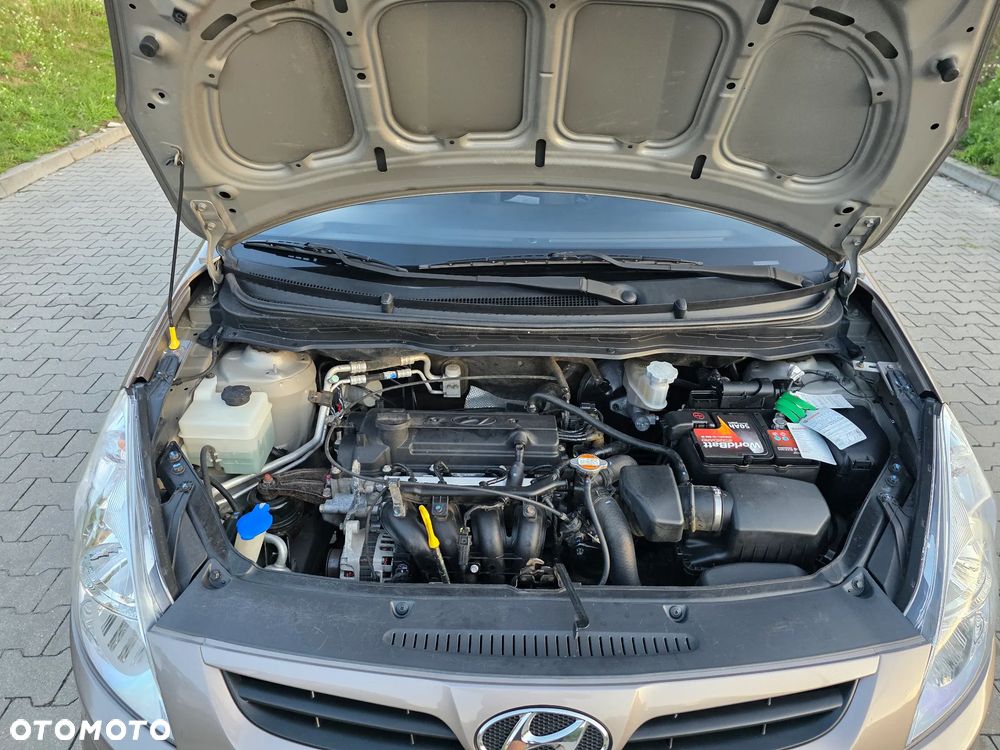 Hyundai i20 - 11