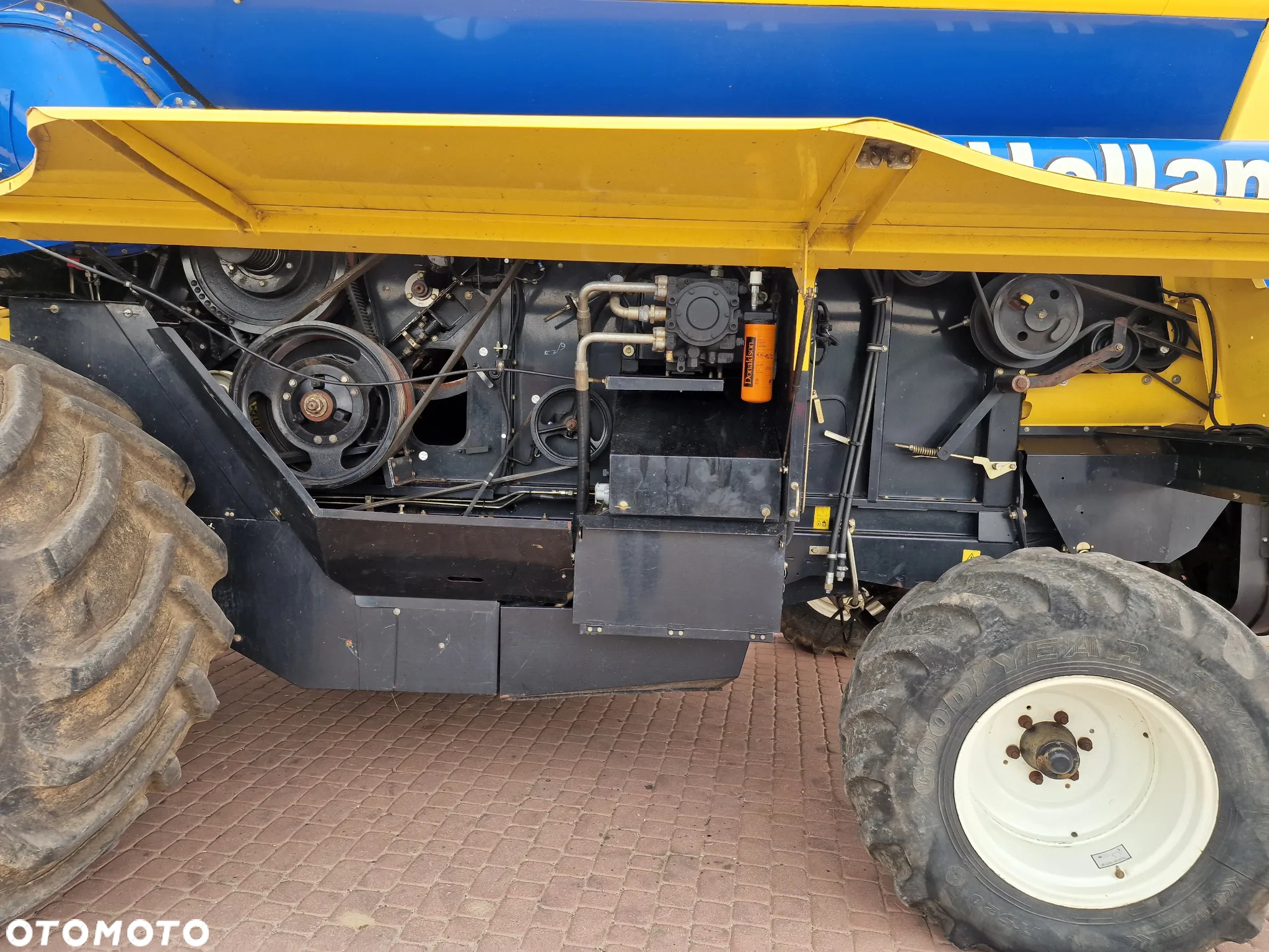 New Holland CSX7080, 6m Vario, 2007rok - 8
