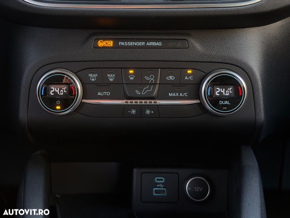 Ford Kuga 2.5 Duratec PHEV Titanium - 12