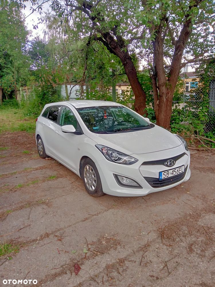 Hyundai i30 1.4 CRDi Advantage - 4
