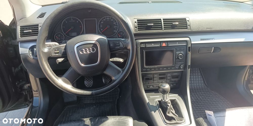 Audi A4 Avant 2.0 TDI - 23
