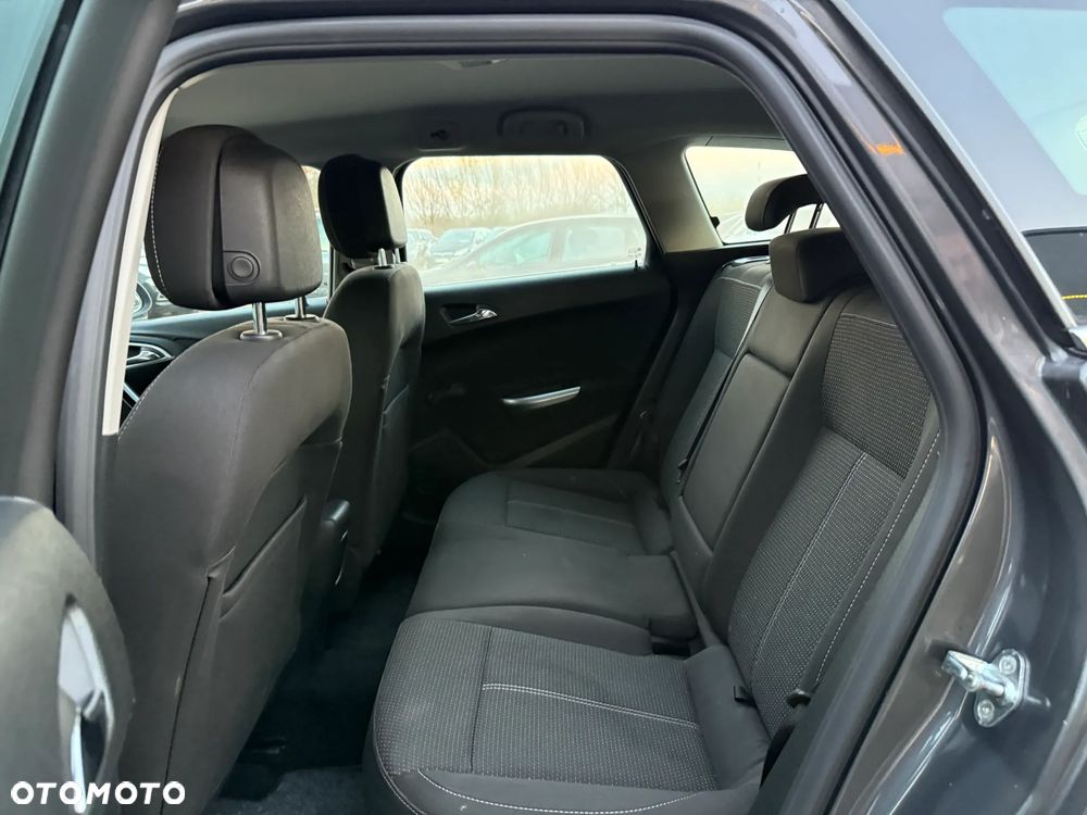 Opel Astra 1.4 Turbo Active - 23