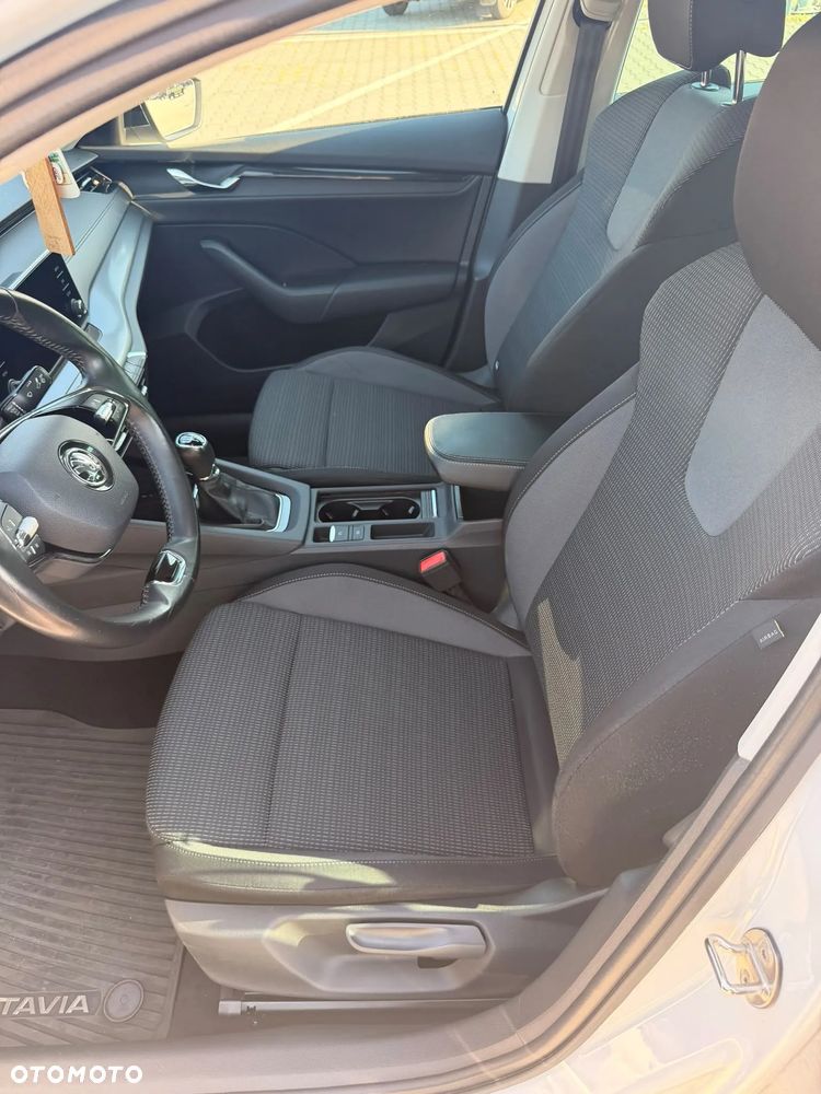 Skoda Octavia 1.5 TSI GPF ACT Ambition - 13