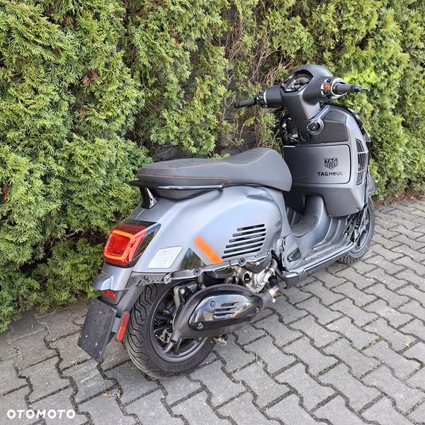 Vespa GTS - 10