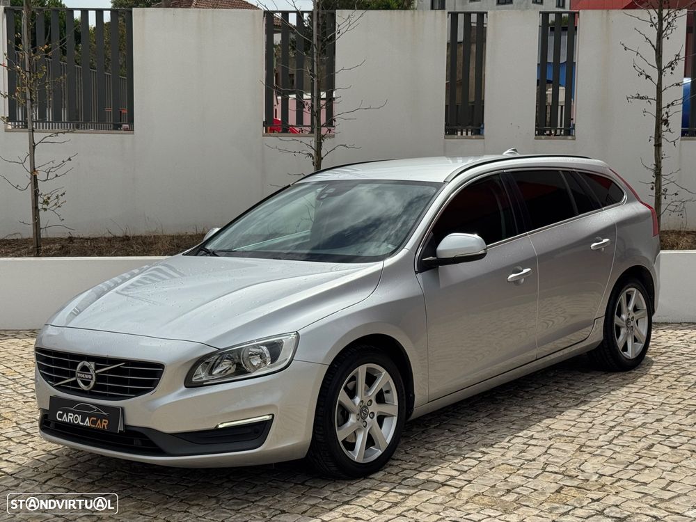Volvo V60 1.6 D2 Momentum Eco Powershift - 3