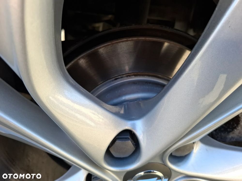 Opel Astra 1.2 T GS Line S&S - 29