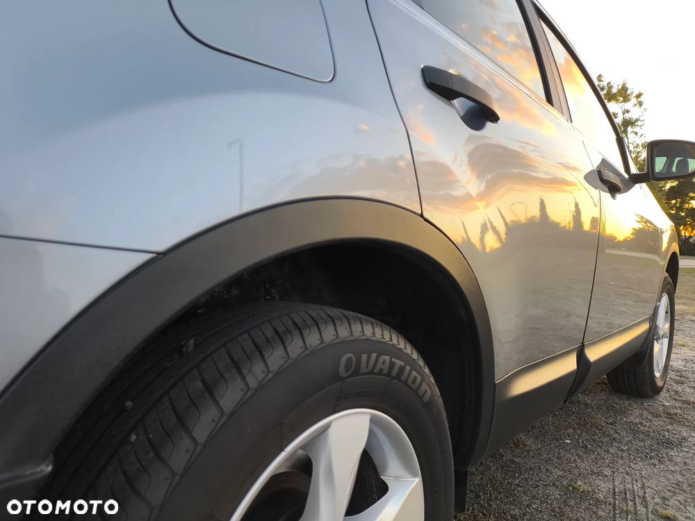 Nissan Qashqai 1.6 visia - 14