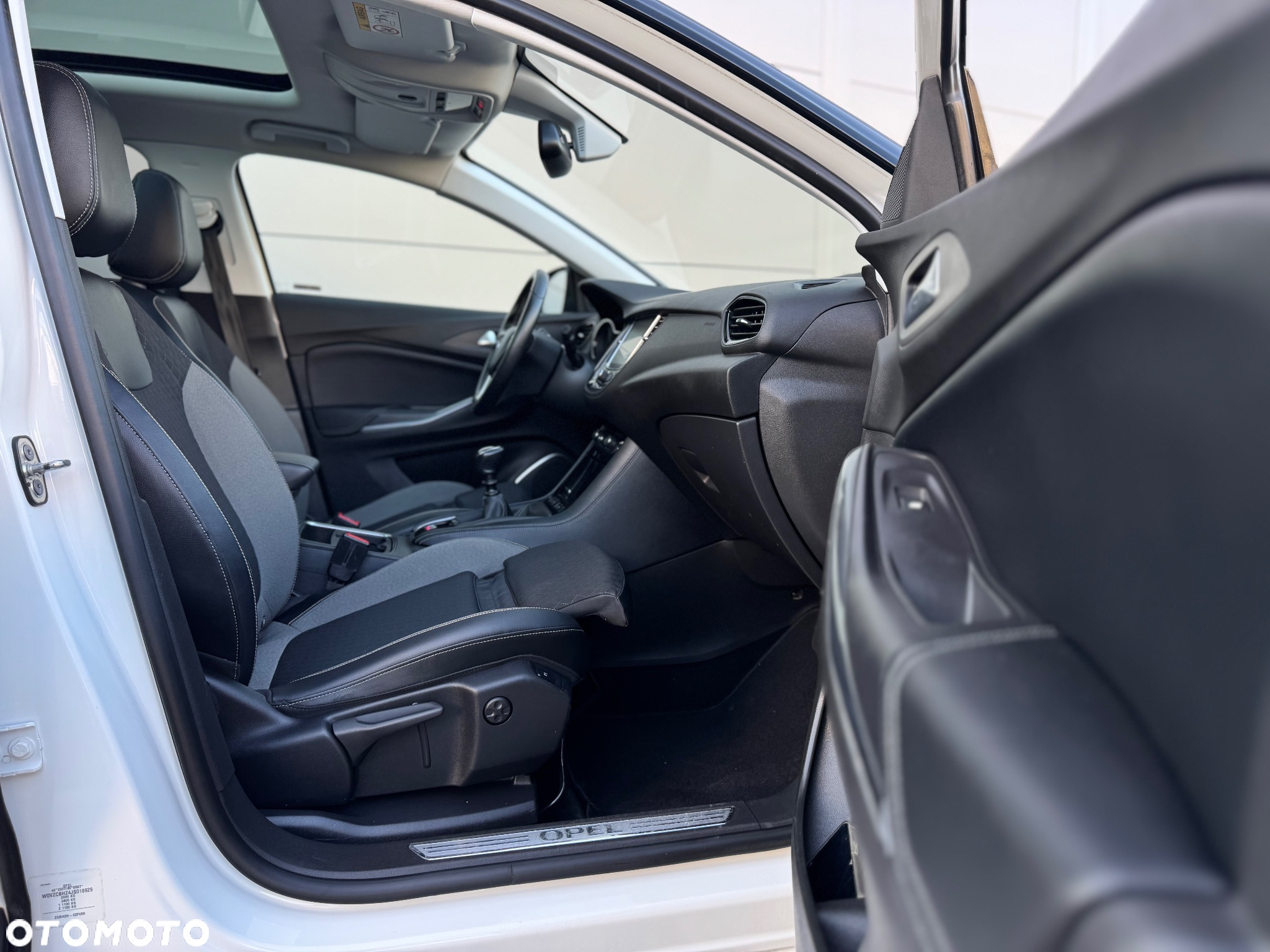 Opel Grandland X 1.6 CDTI Ultimate S&S - 36