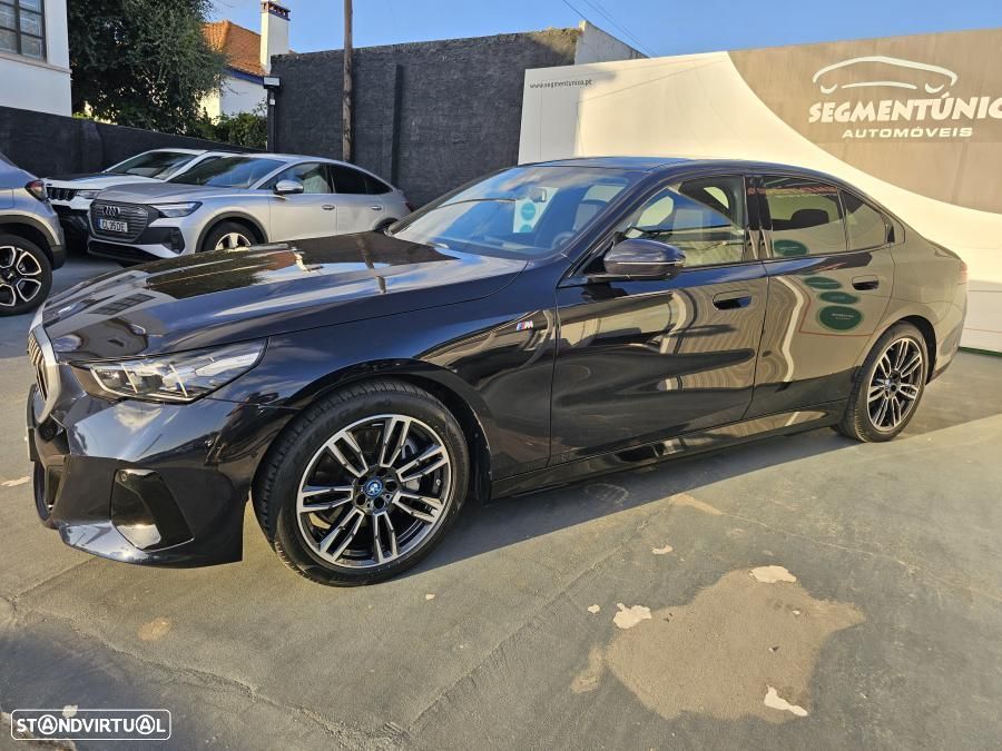 BMW i5 eDrive40 Pack Desportivo M - 3