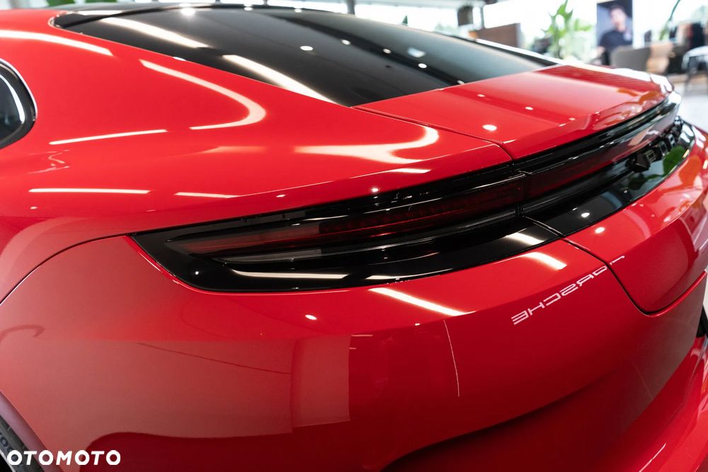 Porsche Panamera 4 - 35