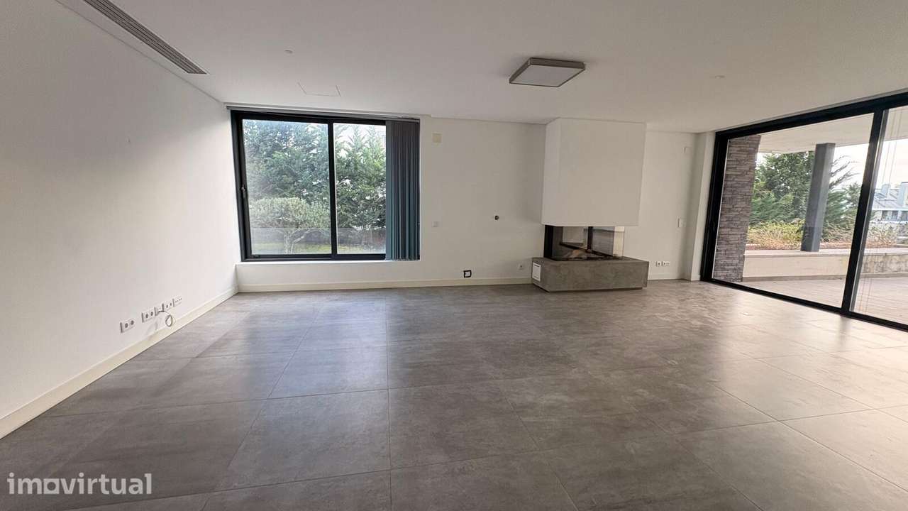 Moradia T3 com piscina, Estoril, Cascais - Grande imagem: 2/41