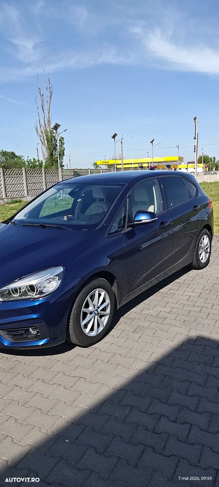 BMW Seria 2 220d - 6
