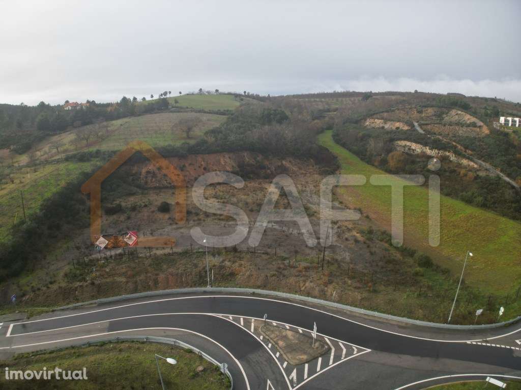 Terreno urbanizável em Podence - Grande imagem: 3/14