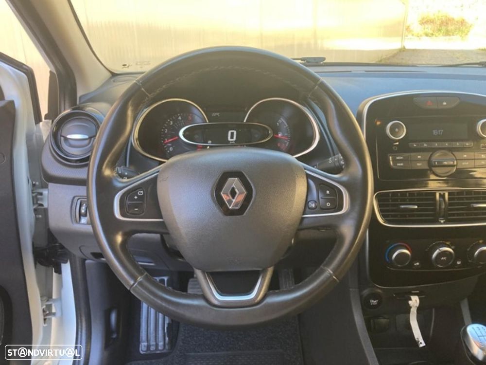 Renault Clio Energy dCi 90 Start & Stop LIMITED 2018 - 11