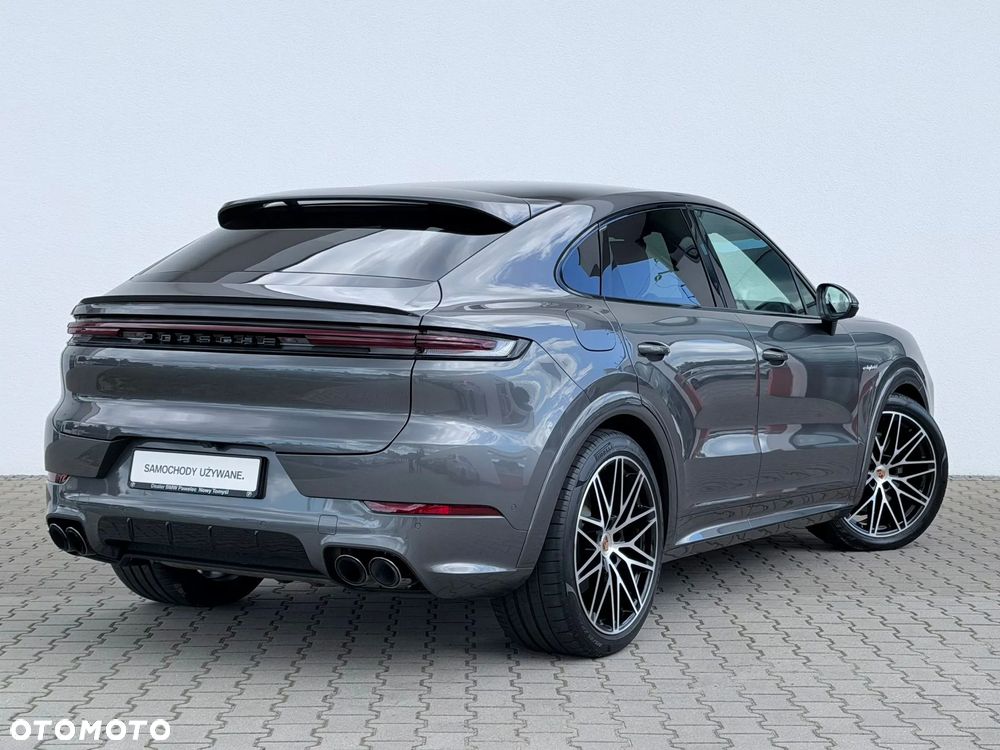 Porsche Cayenne E-Hybrid PHEV - 3