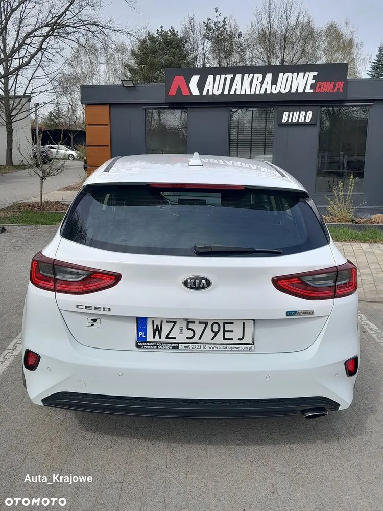 Kia Ceed 1.6 CRDi mHEV M - 5