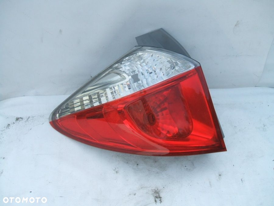 TOYOTA VERSO S VERSO-S LAMPA TYŁ TYLNA lewa - 2