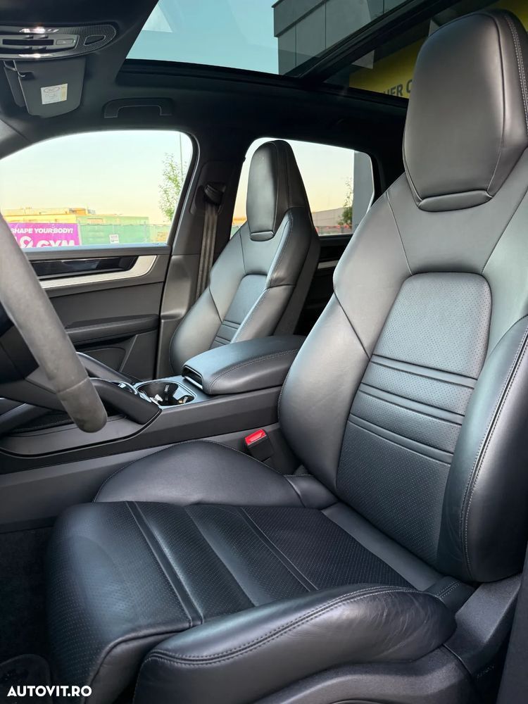 Porsche Cayenne E-Hybrid - 21