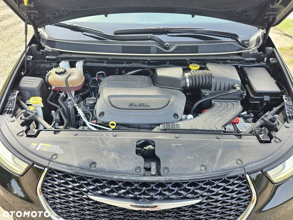Chrysler Pacifica - 9