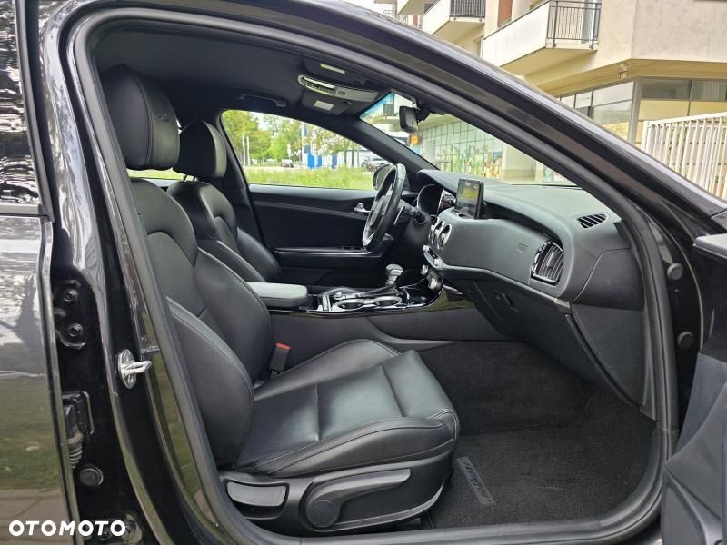 Kia Stinger 2.0 T-GDI GT Line - 36