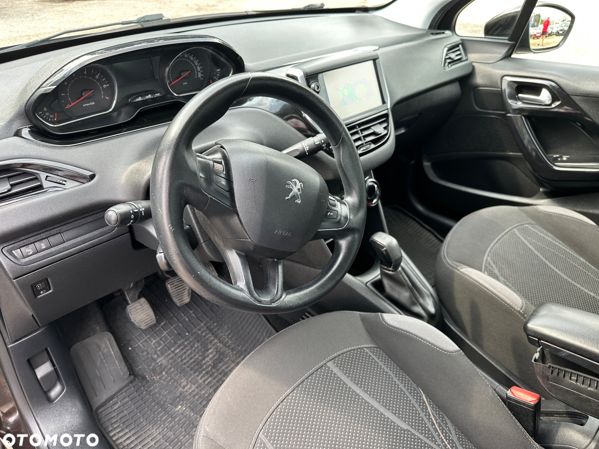 Peugeot 208 82 VTI Allure - 17