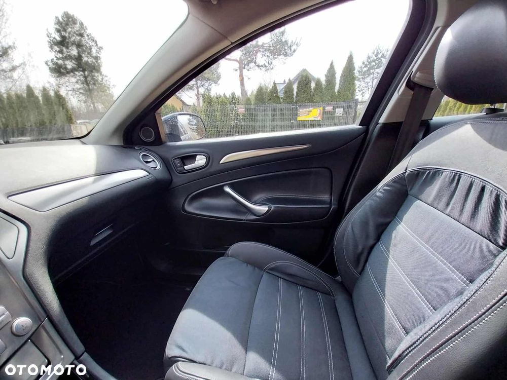 Ford Mondeo 2.0 TDCi Titanium - 27