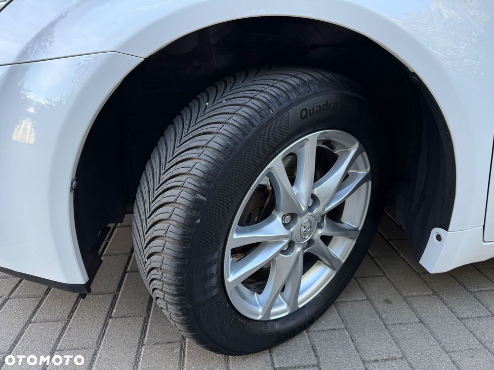 Toyota Avensis 2.0 D-4D Sol plus+NAVI - 8
