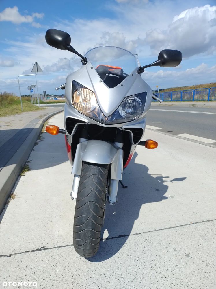 Honda CBR - 9