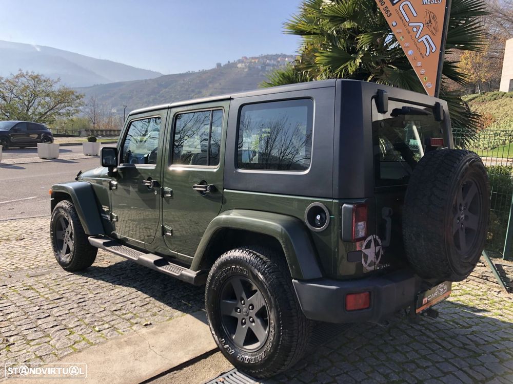 Jeep Wrangler - 10