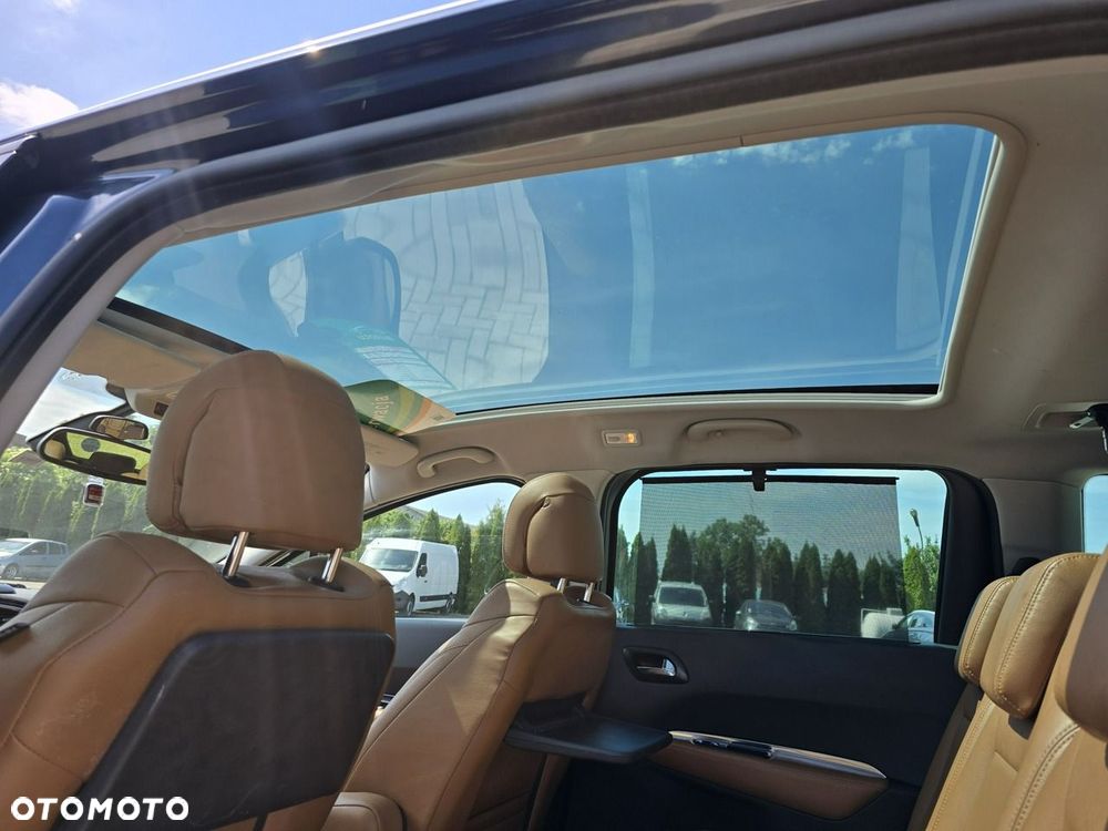 Peugeot 5008 - 19
