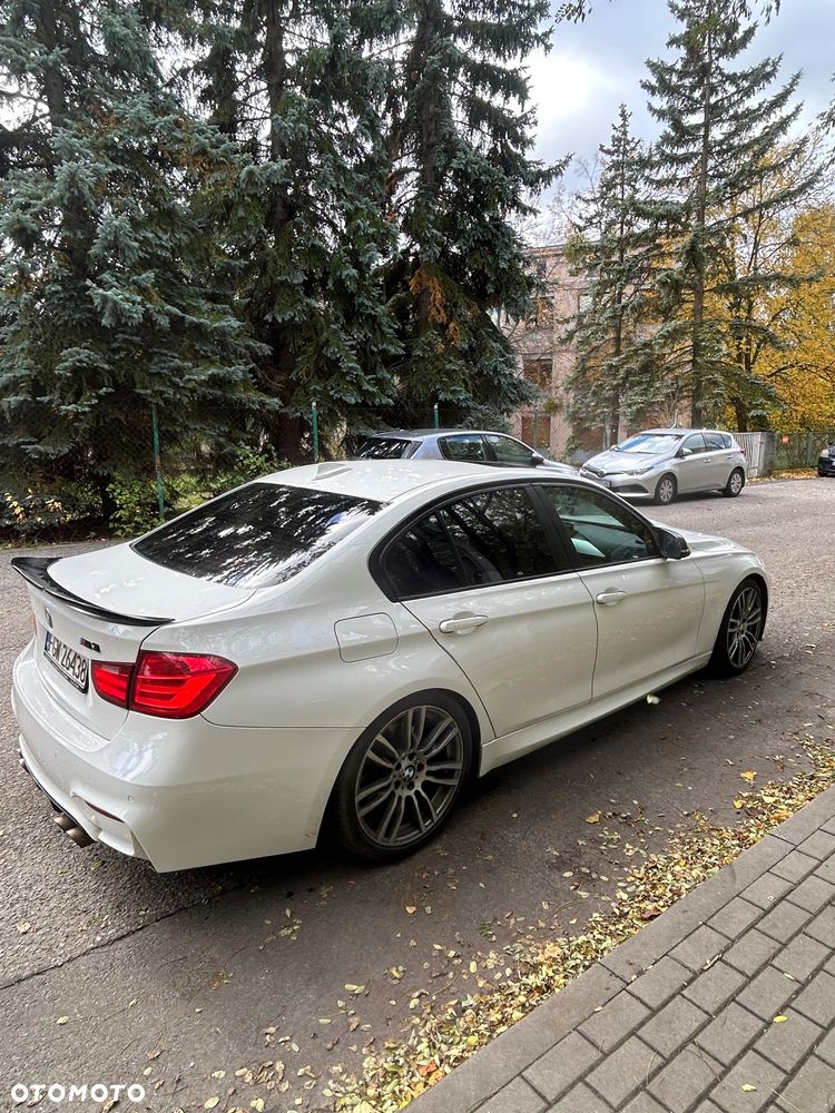 BMW Seria 3 335i xDrive M Sport - 5