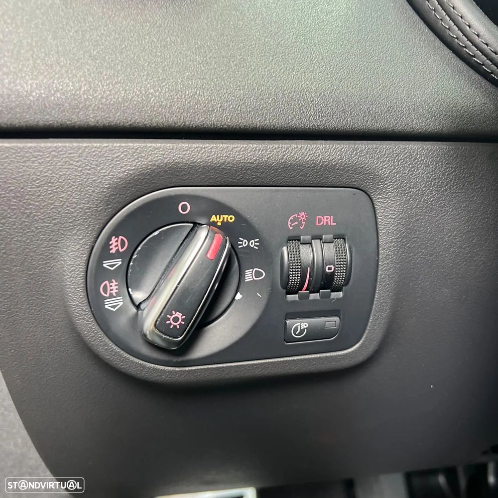 Audi TT Coupé 2.0 TDI quattro S-line - 12