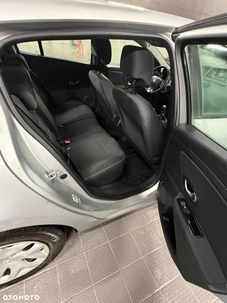 Renault Megane - 9
