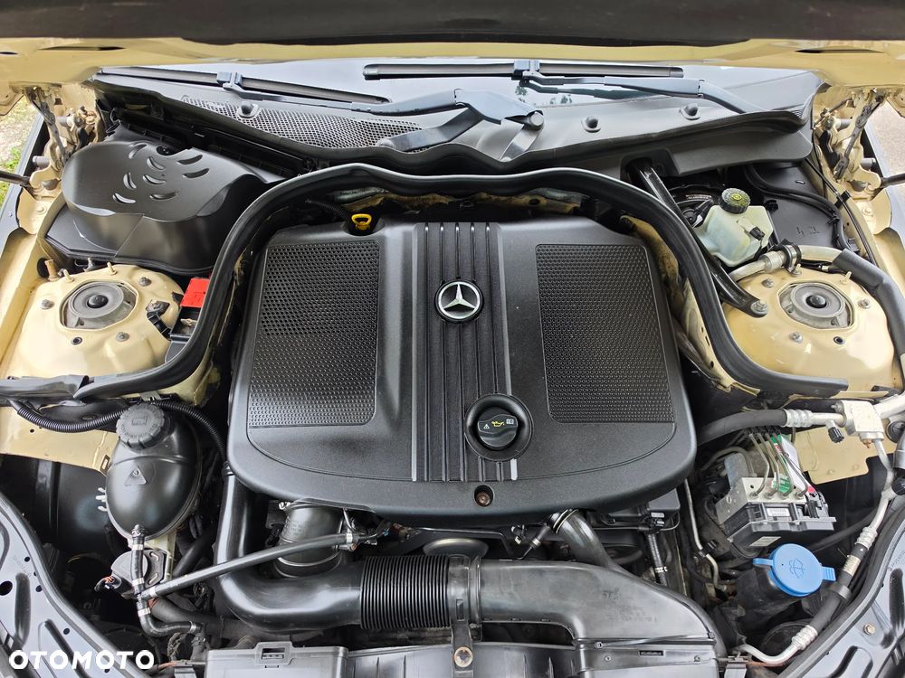 Mercedes-Benz Klasa E 200 CDI 7G-TRONIC Elegance - 24