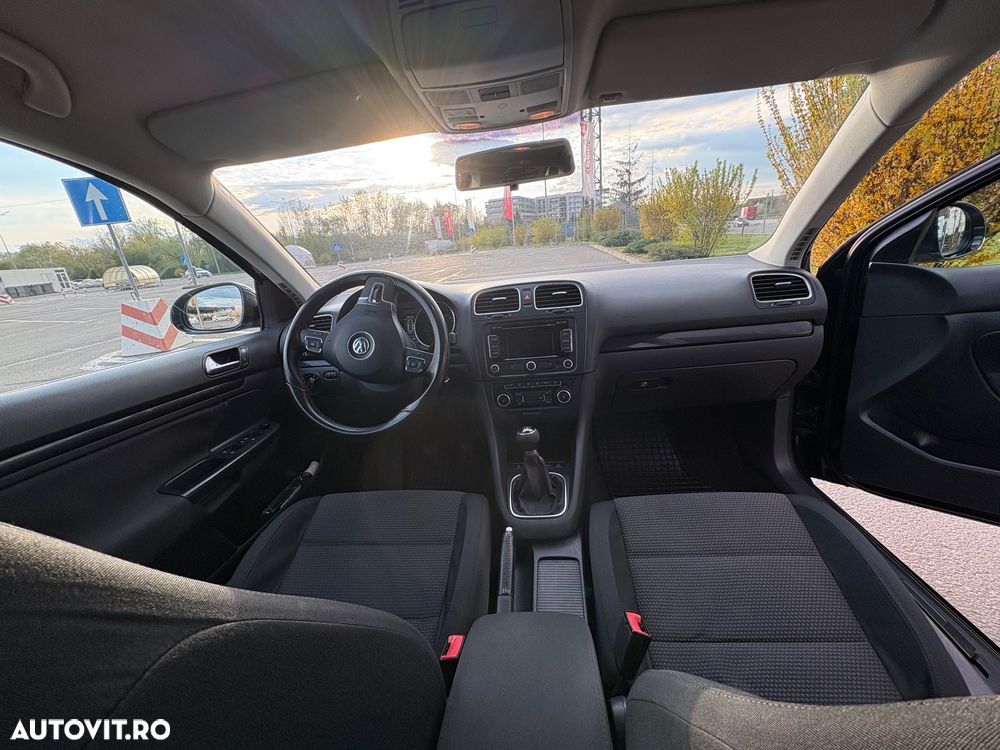 Volkswagen Golf 1.6 TDI DPF Style - 12