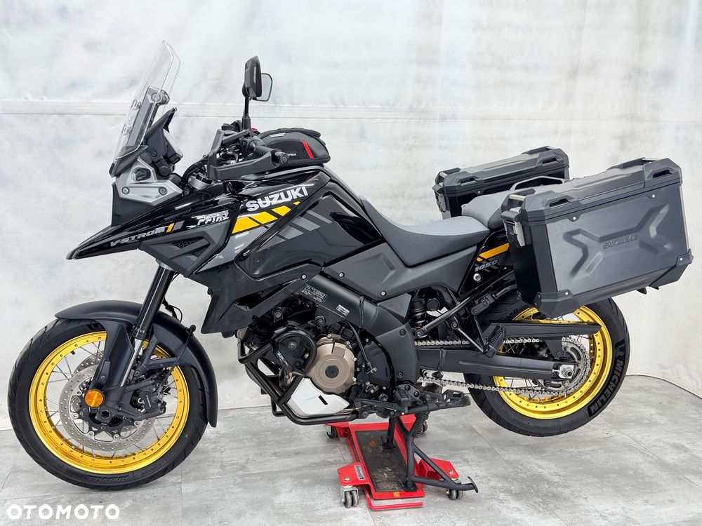 Suzuki V-STROM - 4