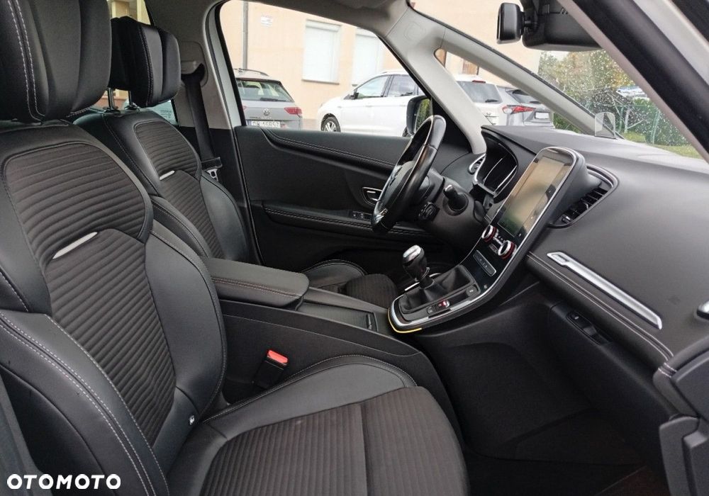 Renault Scenic - 15
