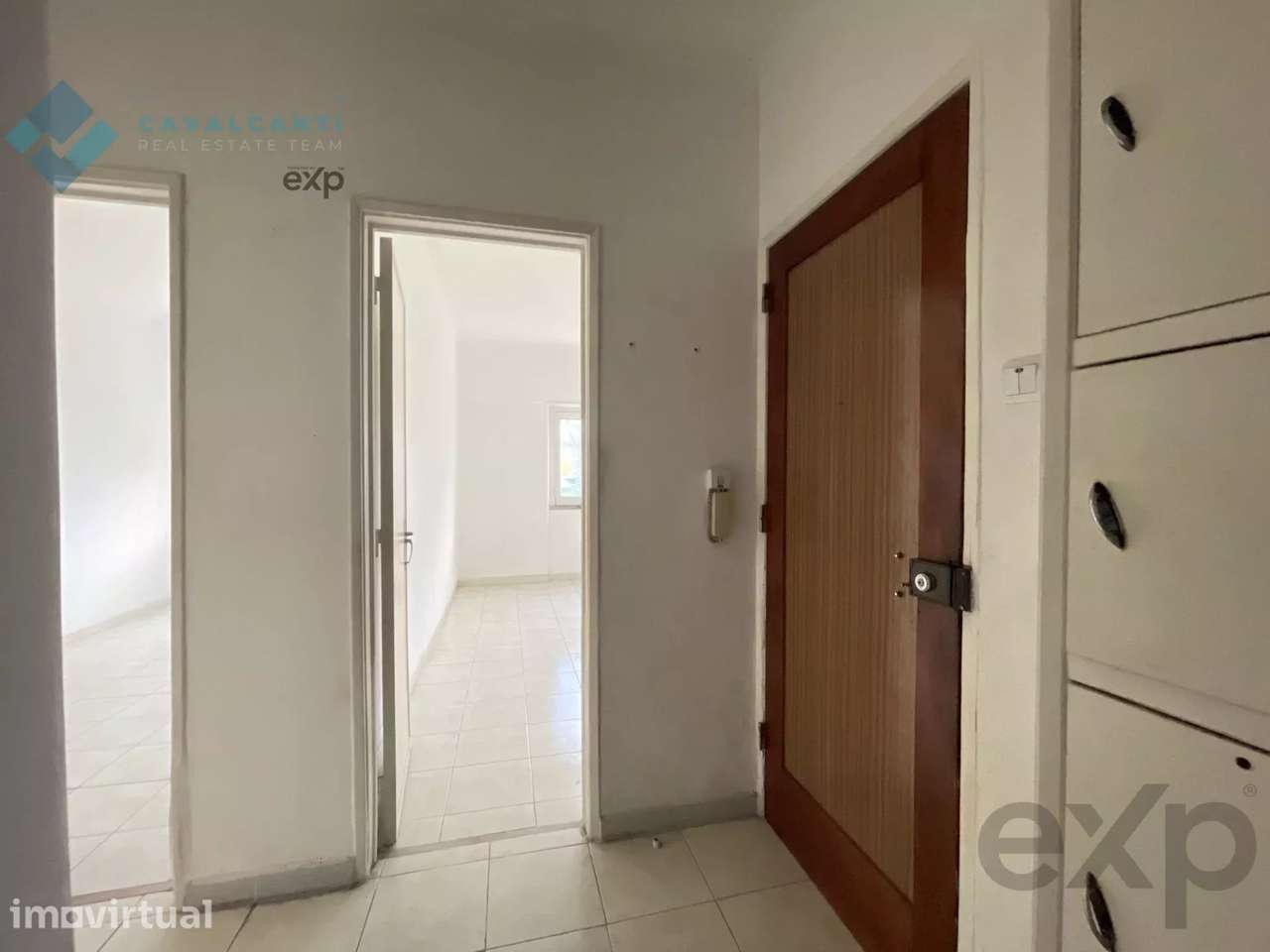 T2 para remodelar - Carnaxide  | Ideal para habitação própria ou inves - Grande imagem: 5/53